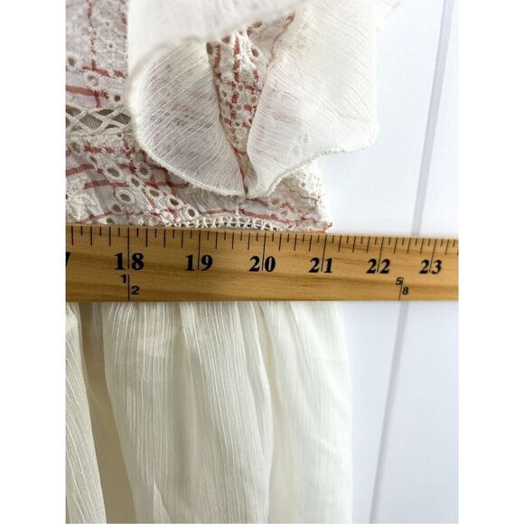 Anthropologie Akemi + Kin Lindy Popover Top Eyelet Embroidery White Pink Flowy S - Picture 8 of 15